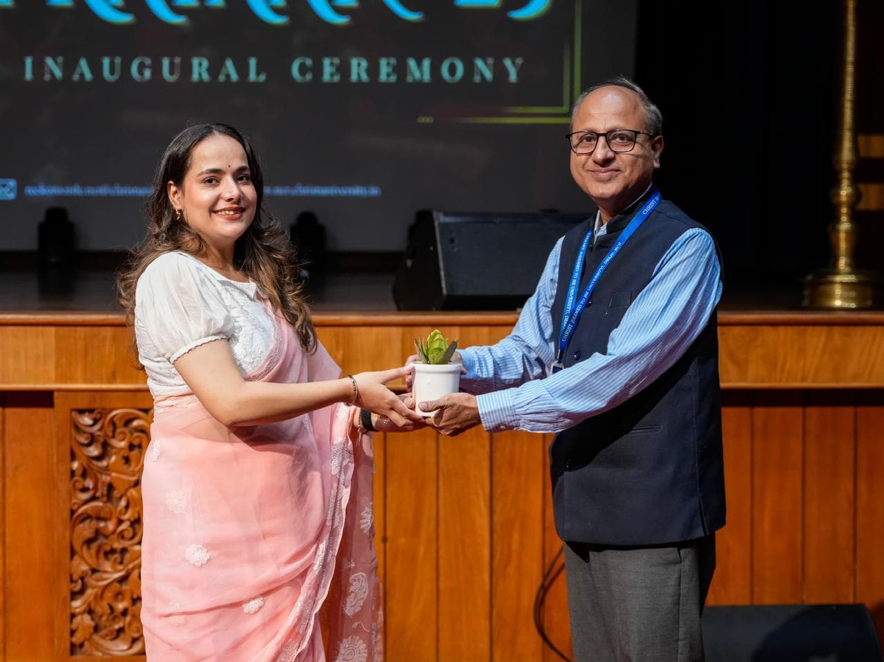 Gunjan Singh presenting a token of appreciation at the Prayaan '25 inaugural ceremony